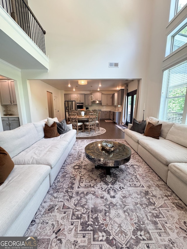 4736 Landing Water Path, Buford, GA 30519 - living area featuring a high ceiling