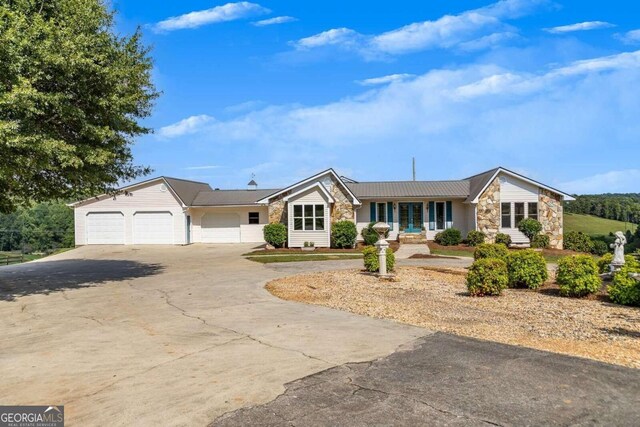 405 Thrasher Ln, Jasper, GA 30143