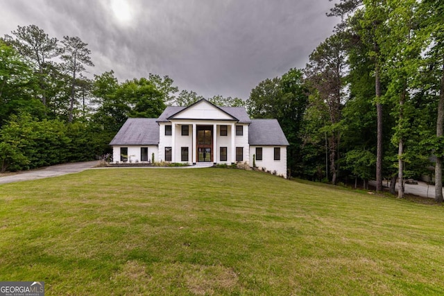 4 Bentley Trace Mnr, Atlanta, GA 30327 - greek revival inspired property featuring a front lawn