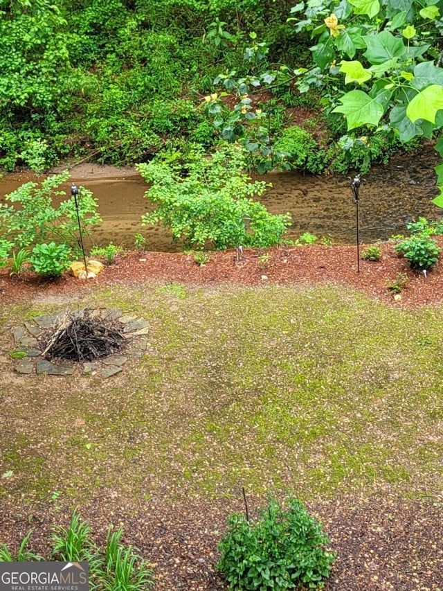 4027 Mount Vernon Dr, Woodstock, GA 30189 - view of grassy yard