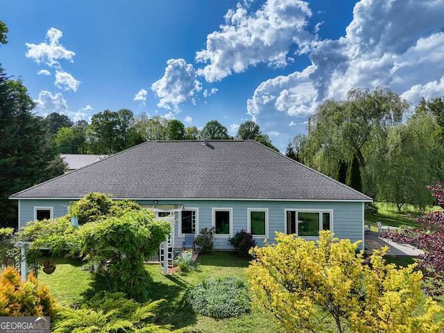 275 Everetts Vw, Blairsville, GA 30512 - back of property with a lawn