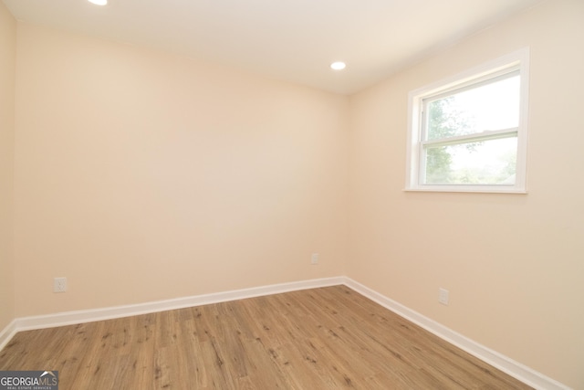 346 Grant Ave, Macon, GA 31201 - spare room featuring light wood-type flooring, baseboards, and recessed lighting