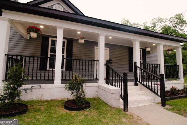 346 Grant Ave, Macon, GA 31201 - property entrance with a porch