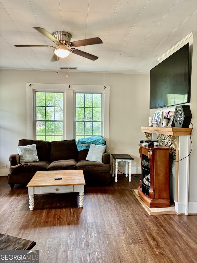 151 W Ellawood Ave, Cedartown, GA 30125 - living room featuring wood finished floors, ceiling fan, and baseboards