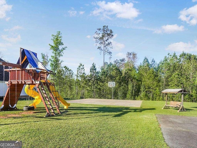 733 Springhill Dr, Gray, GA 31032 - community jungle gym featuring a yard