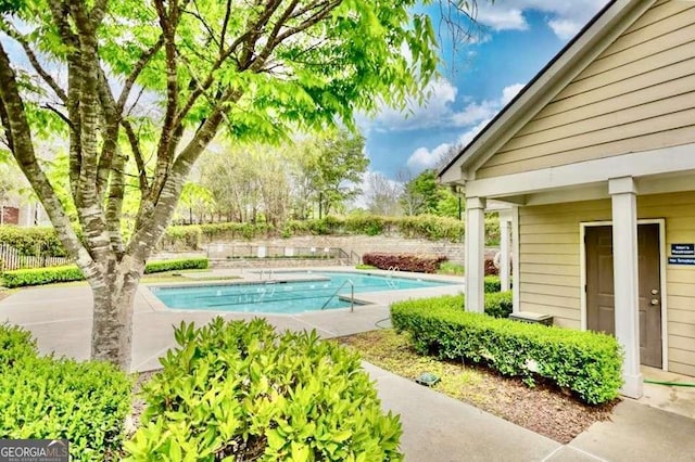 2114 Woodland Ln, Alpharetta, GA 30009 - view of swimming pool