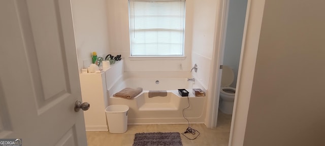11950 Markham Way, Hampton, GA 30228 - bathroom with toilet and a bath