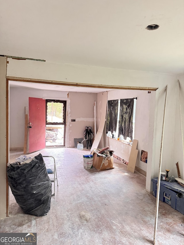 1061 Cypress Dr, Macon, GA 31204 - view of living area