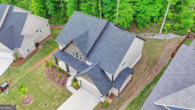aerial view of property and surrounding area