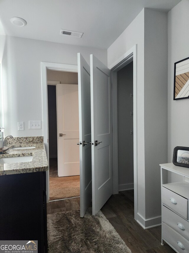 4831 Station Ln Unit 29, Union City, GA 30349 - living area featuring wood finished floors, ceiling fan, and recessed lighting