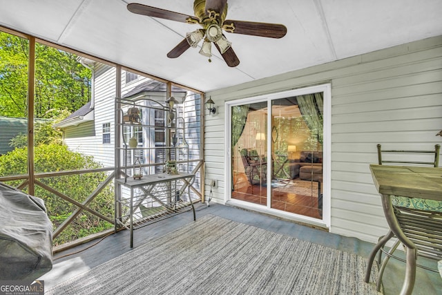 1886 Bend N Hickory Rd, Toccoa, GA 30577 - unfurnished sunroom with ceiling fan