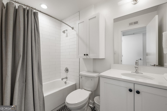 260N 18th St Unit 10326, Atlanta, GA 30363 - bathroom featuring shower / bath combination with curtain, vanity, and recessed lighting