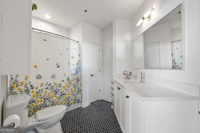 260N 18th St Unit 10326, Atlanta, GA 30363 - full bath with vanity and a shower with curtain