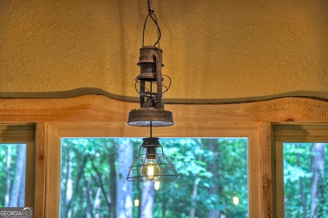 179 Huckleberry Ln, Ellijay, GA 30536 - detailed view of a textured wall