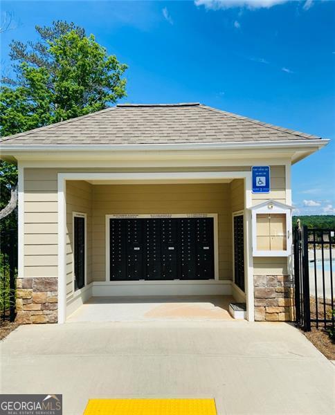 116 Four Seasons Blvd, Dallas, GA 30132 - view of property's community with mail area and fence