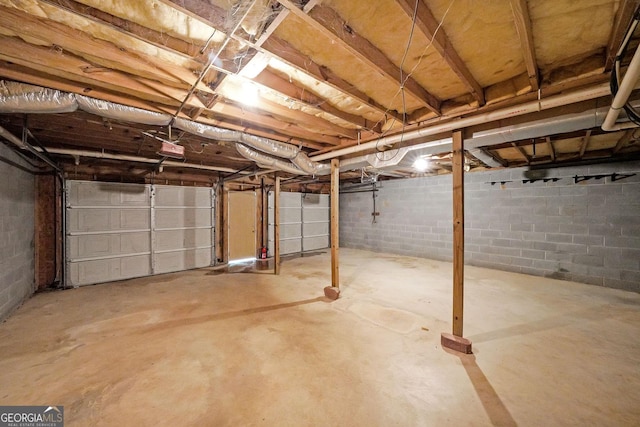 251 Lambeth Dr, Hiram, GA 30141 - view of garage
