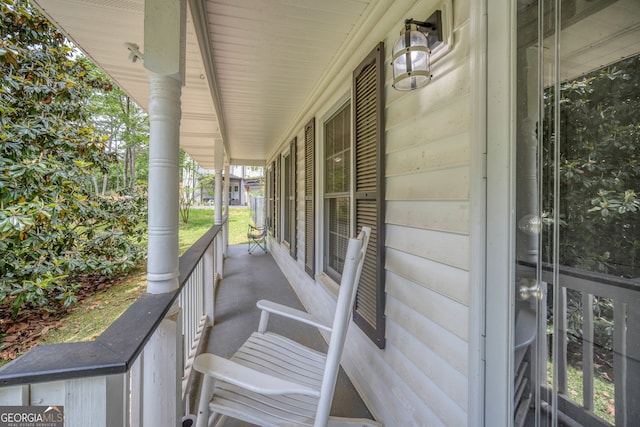 83 Summit Ridge Cir SE, Cartersville, GA 30120 - balcony with covered porch