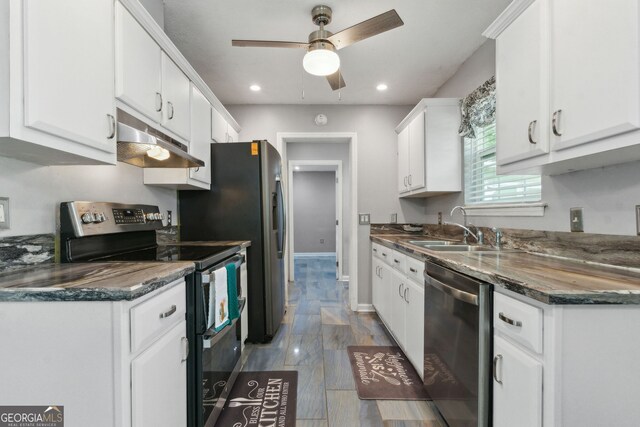 114 Pineneedle Ct, Kingsland, GA 31548 - kitchen with appliances with stainless steel finishes, a sink, under cabinet range hood, white cabinets, and recessed lighting
