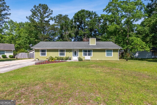 114 Pineneedle Ct, Kingsland, GA 31548 - view of front of property with concrete driveway