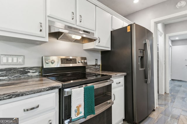 114 Pineneedle Ct, Kingsland, GA 31548 - kitchen featuring appliances with stainless steel finishes, under cabinet range hood, light marble finish flooring, white cabinetry, and recessed lighting