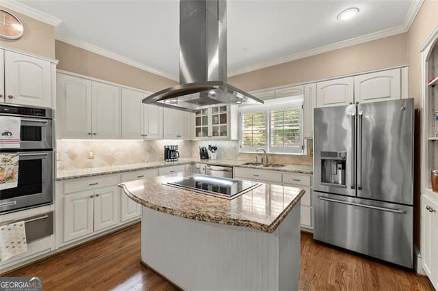 194 Sentinel Pl SE, Marietta, GA 30067 - kitchen with stainless steel appliances, island range hood, a sink, crown molding, and white cabinets