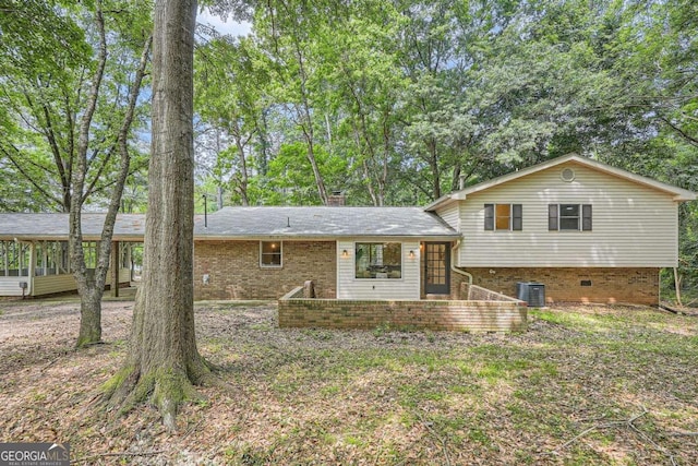 9 Windsor Way, Newnan, GA 30263 - back of house with a chimney, cooling unit, and crawl space