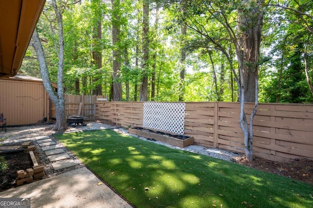 845 Lake Hollow Blvd SW, Marietta, GA 30064 - view of yard