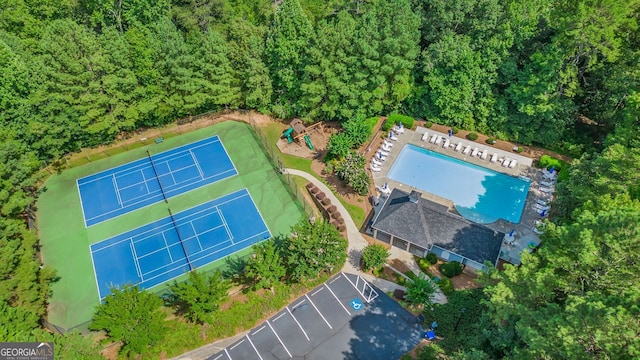 drone / aerial view of a pool area