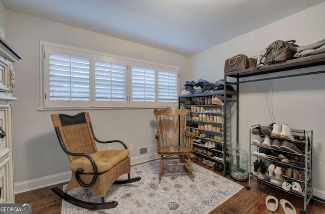 118 Arrowhead Dr, Cartersville, GA 30120 - sitting room featuring wood finished floors and baseboards