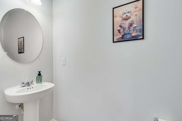 3426 Abbey Way, Gainesville, GA 30507 - bathroom featuring baseboards