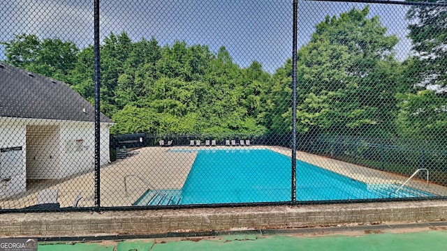 700 Patriots Point St, Locust Grove, GA 30248 - community pool with fence