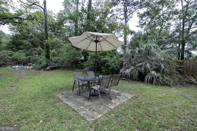 6 Oleander Ave, Savannah, GA 31404 - view of yard featuring a patio