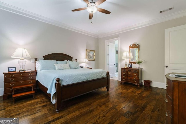 bedroom with wood finished floors, crown molding, baseboards, and ceiling fan