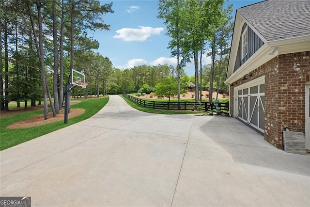 116 Serenity Lake Dr, Alpharetta, GA 30004 - view of property's community with driveway