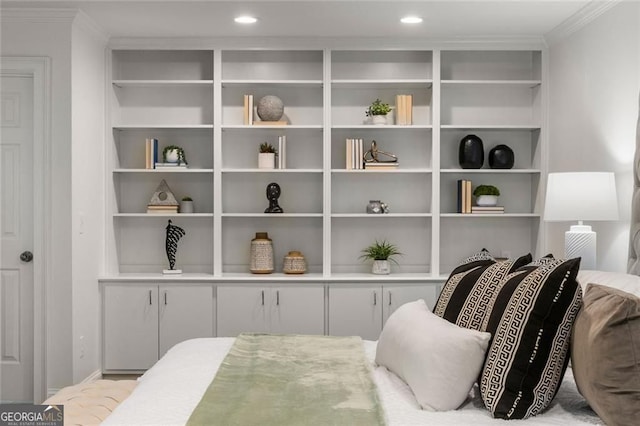 1260 Heards Ferry Rd, Sandy Springs, GA 30328 - bedroom featuring ornamental molding