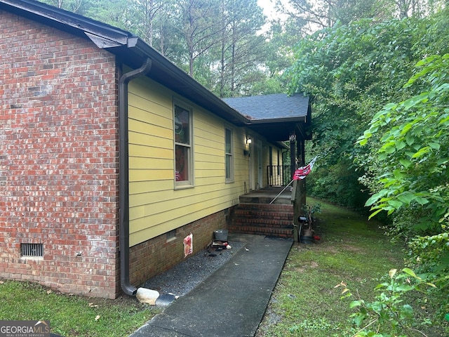72 N Ridge Ct SW, Rome, GA 30165 - view of side of home featuring crawl space