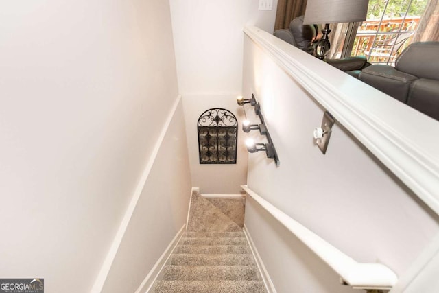 9155 Nesbit Ferry Rd Unit 96, Alpharetta, GA 30022 - stairs featuring carpet flooring and baseboards