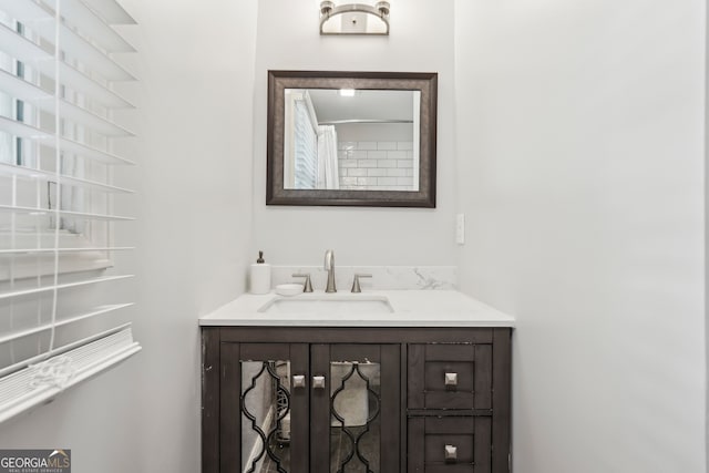 1605 Wellswood Dr SE, Atlanta, GA 30315 - full bath featuring vanity