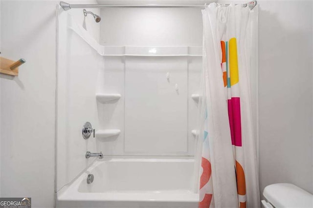179 Leyland Xing, Dallas, GA 30132 - full bathroom featuring shower / tub combo and toilet