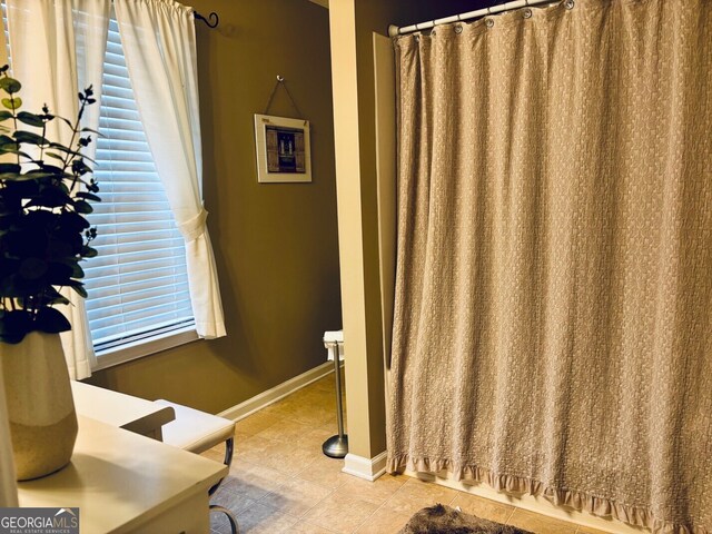 486 Village Cir, Stockbridge, GA 30281 - bathroom featuring baseboards