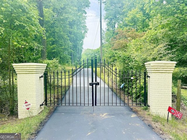 3340 Zingara Rd, Conyers, GA 30012 - view of gate