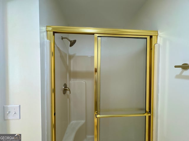 3340 Zingara Rd, Conyers, GA 30012 - bathroom with a shower with door