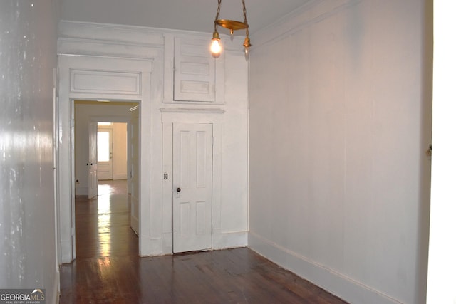 210 E Church St, Sandersville, GA 31082 - hall featuring hardwood / wood-style flooring, baseboards, and crown molding