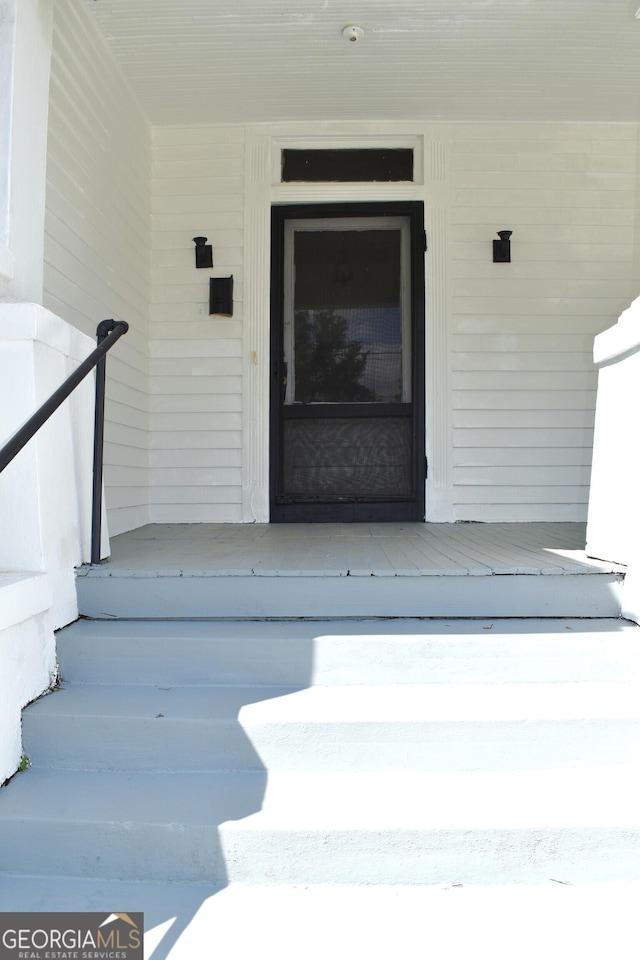 210 E Church St, Sandersville, GA 31082 - view of property entrance
