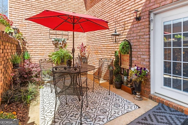 7 Stratford Dr, Athens, GA 30605 - view of patio featuring outdoor dining area and fence