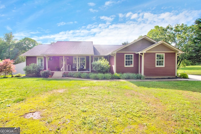 739 Rockford Creek Rd, Clarkesville, GA 30523 - ranch-style home featuring covered porch and a front yard