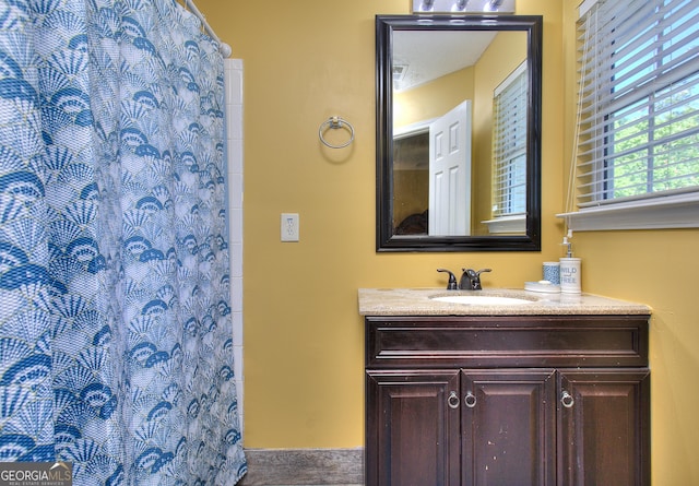 2326 Nicole Dr, Hampton, GA 30228 - full bathroom featuring vanity and curtained shower