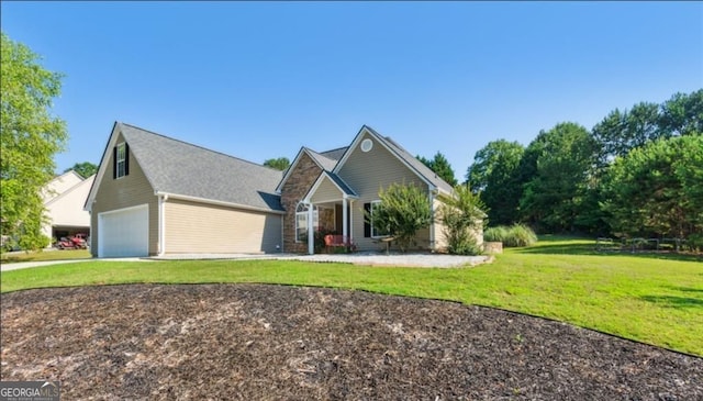 view of front of house featuring a front lawn and concrete driveway