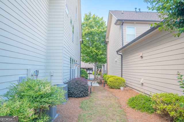 4448 Tacoma Trce, Suwanee, GA 30024 - view of yard featuring central AC