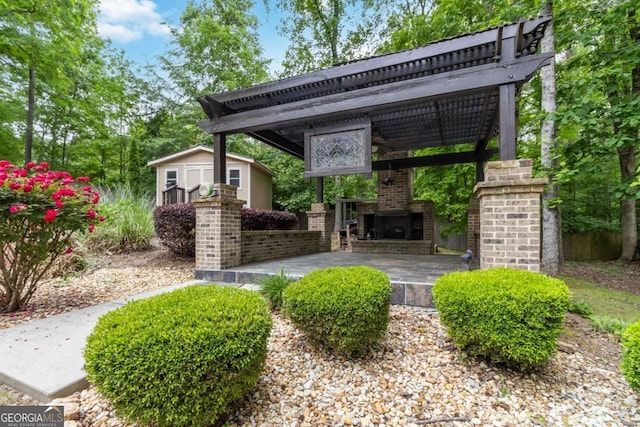 4002 Turnstone Dr NW, Kennesaw, GA 30152 - view of property's community with an outbuilding